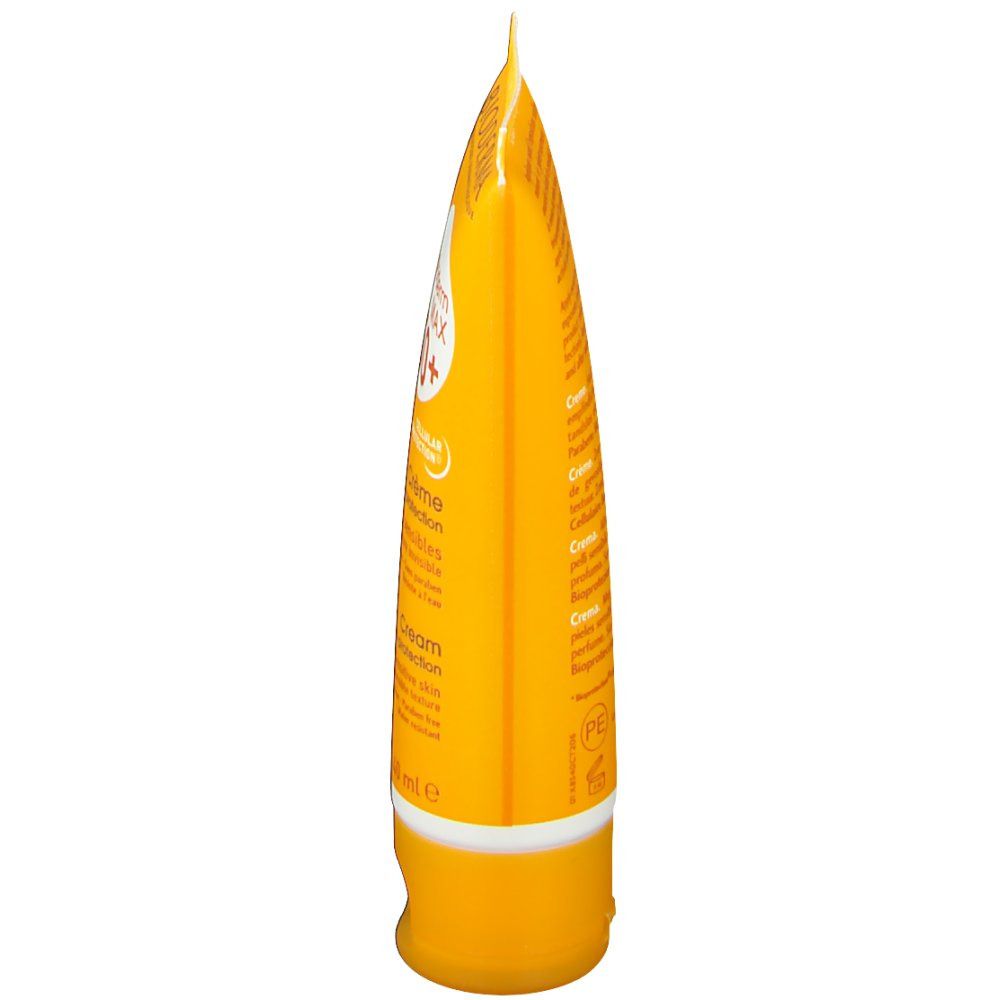 Tube jaune. Inscription: Bioderma Photoderm MAX crème SPF 50+. Texte en français et anglais. 60 ml.