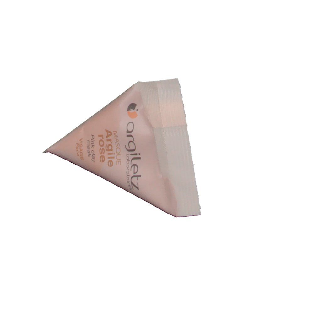 Emballage triangulaire, masque d'argile rose. Marque Argiletz, texte: Masque Argile rose. Emballage en papier.