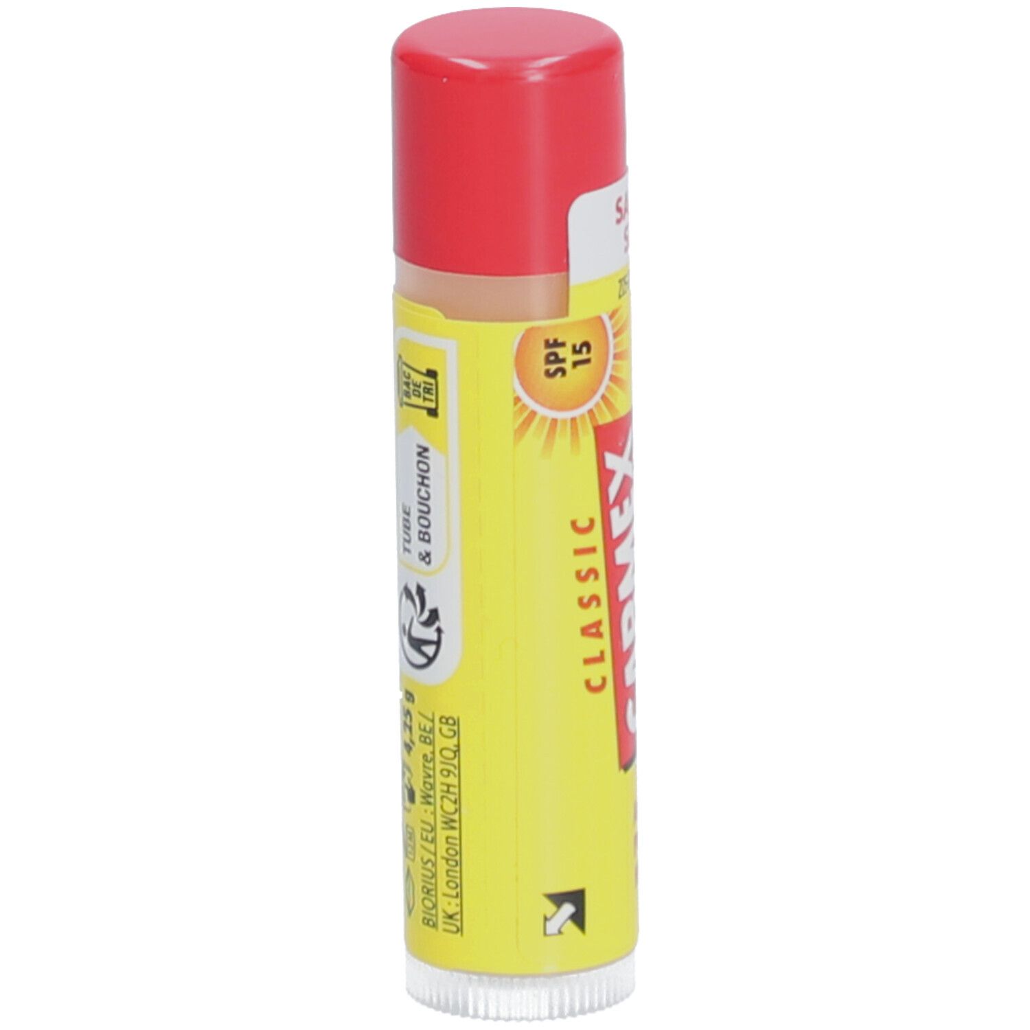 Stick de baume à lèvres jaune avec bouchon rouge. Inscription: CARMEX, CLASSIC, SPF 15. Avec informations de fabrication.