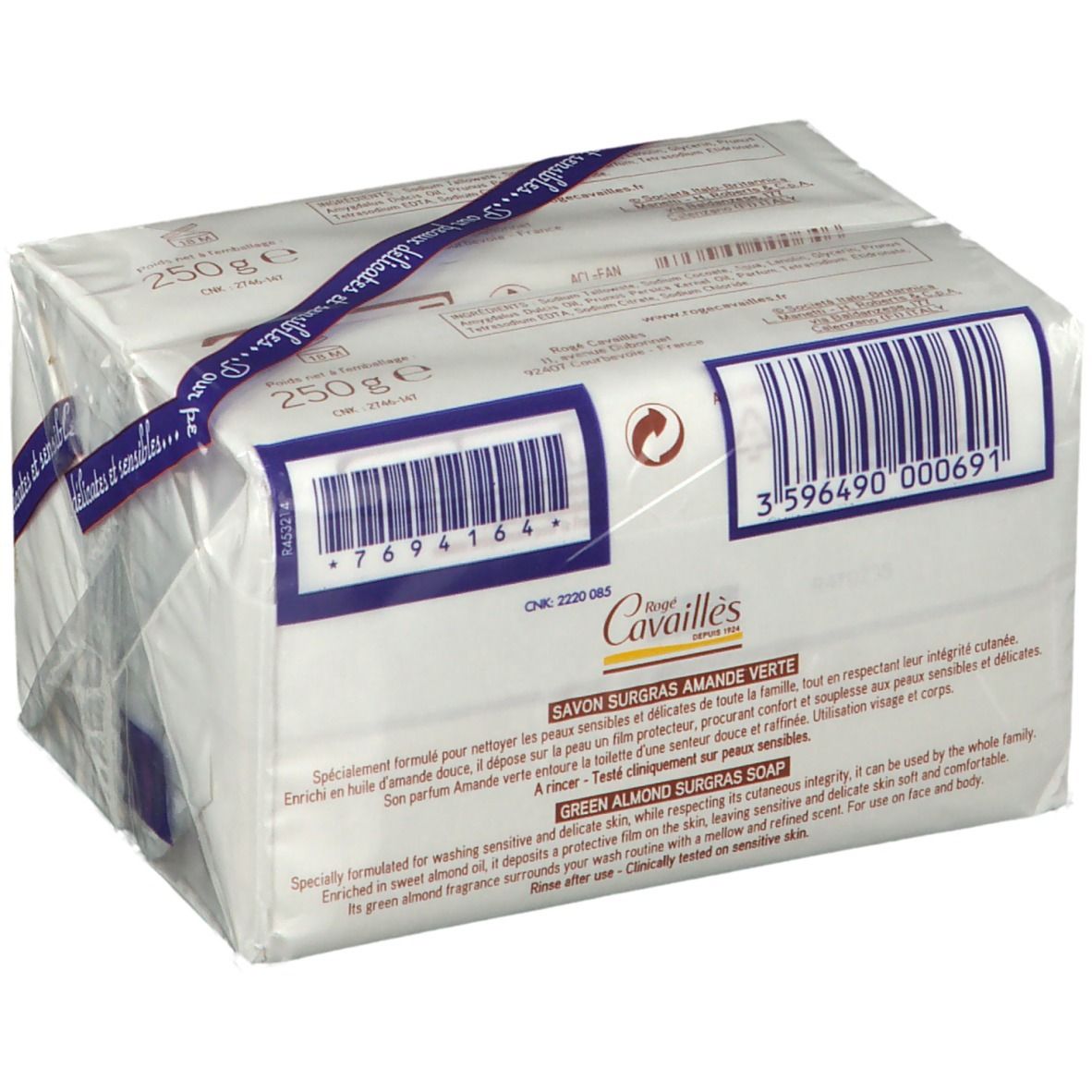 Verpackung mit zwei Seifenstücken. Rückseite mit Text und Barcode. Aufschrift: Rogé Cavaillès.