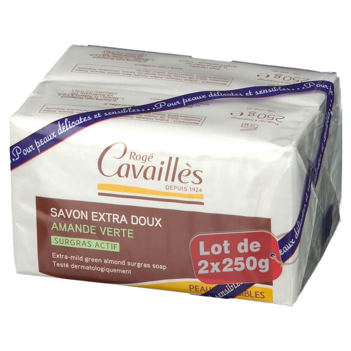 Zwei Seifenstücke in Verpackung. Aufschrift: Rogé Cavaillès, Savon Extra Doux, Amande Verte. Lot de 2x250g.