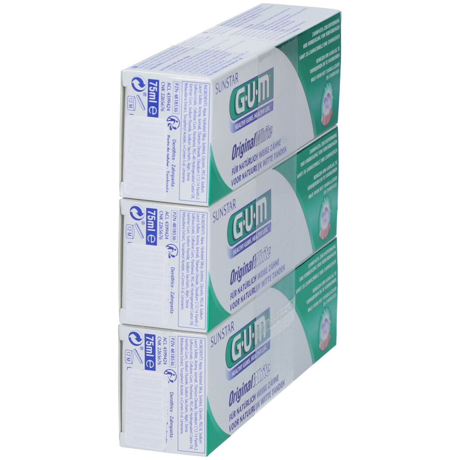 Drei Schachteln Zahnpasta, G.U.M. Original White, gestapelt. Seitenansicht. Text: Sunstar, 75ml. Grün-weiße Verpackung.