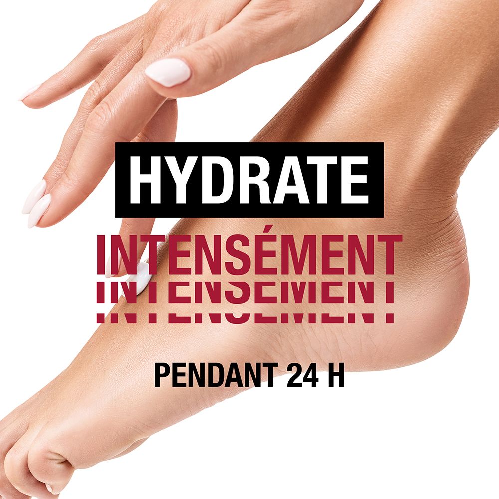 Pied avec texte: Hydrate intensément pendant 24h. Texte noir sur fond rouge.