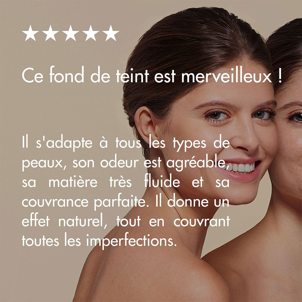 Portrait de femme. Texte: Ce fond de teint est merveilleux ! Convient à tous les types de peau, odeur agréable.