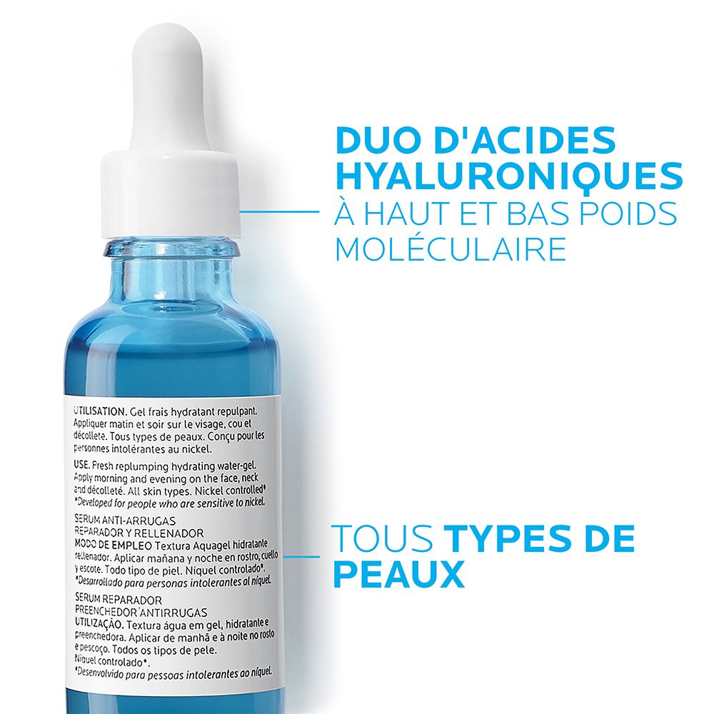 Gros plan sur le flacon de sérum bleu. Texte : Duo d'acides hyaluroniques, tous types de peaux.