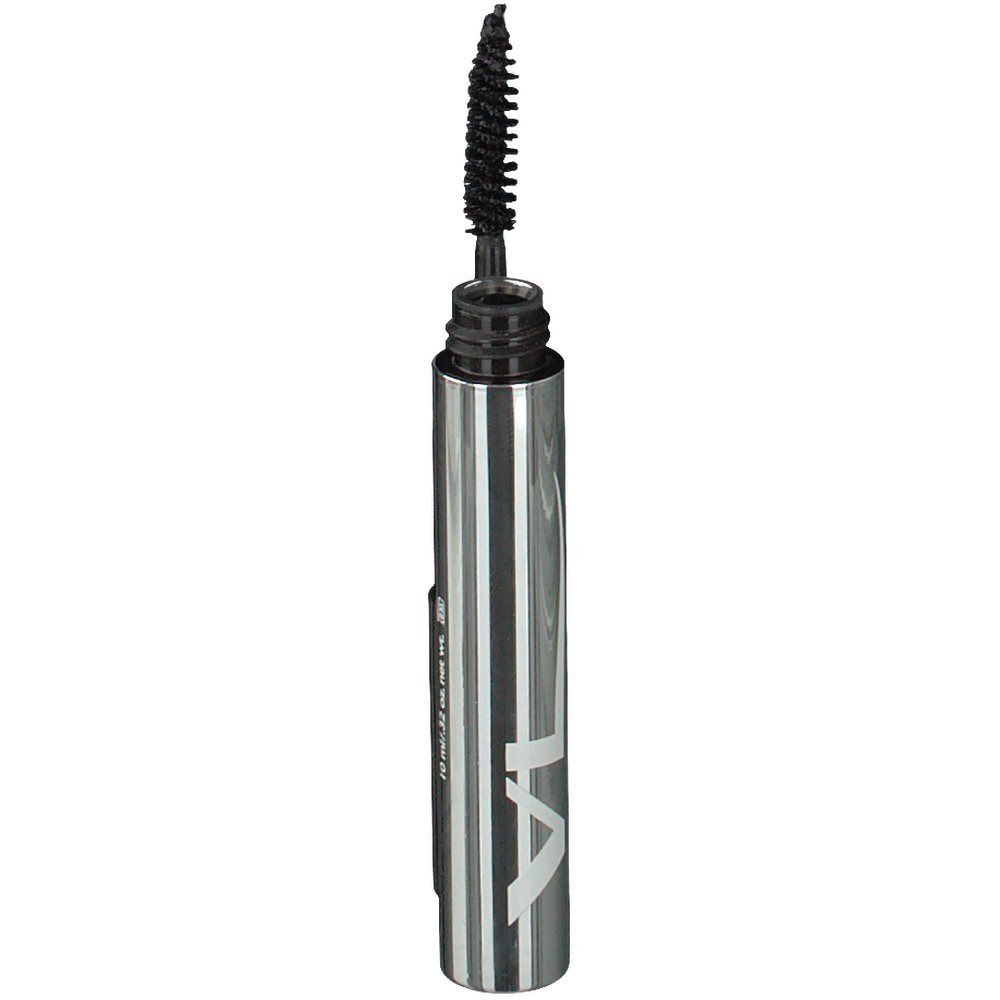 Flacon de mascara avec brosse. Flacon argenté avec bouchon noir. Texte: MASCARA. Brosse avec poils noirs.
