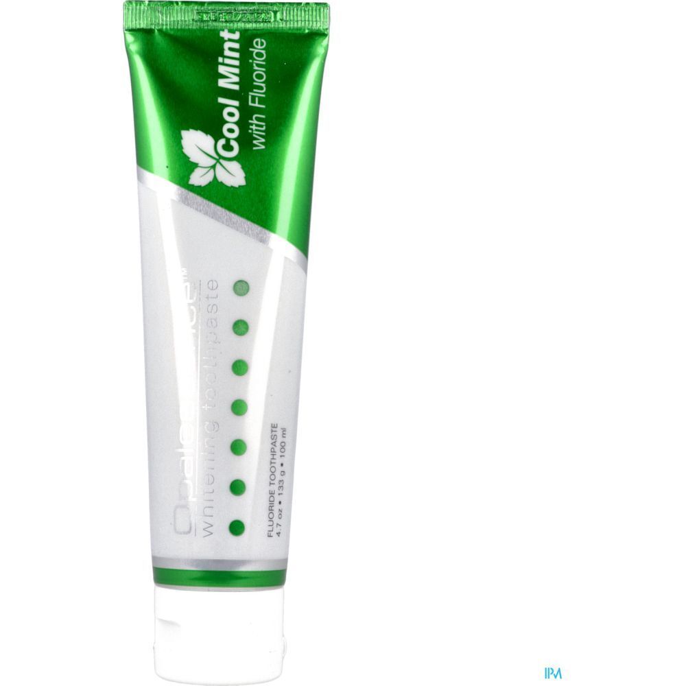 Tube de dentifrice, blanc et vert. Inscription : Opalescence, Cool Mint, Fluorure. Bouchon blanc.