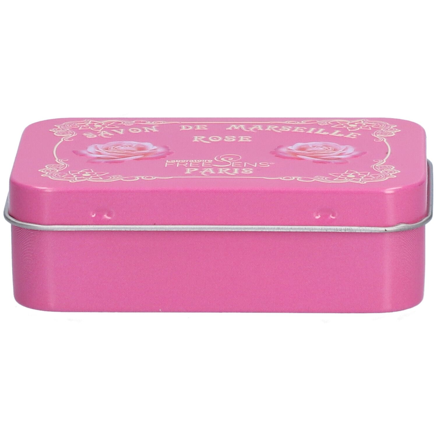 Boîte rectangulaire rose avec impression blanche. Inscription: Savon de Marseille Rose, Freesens Paris. Deux roses illustrées.