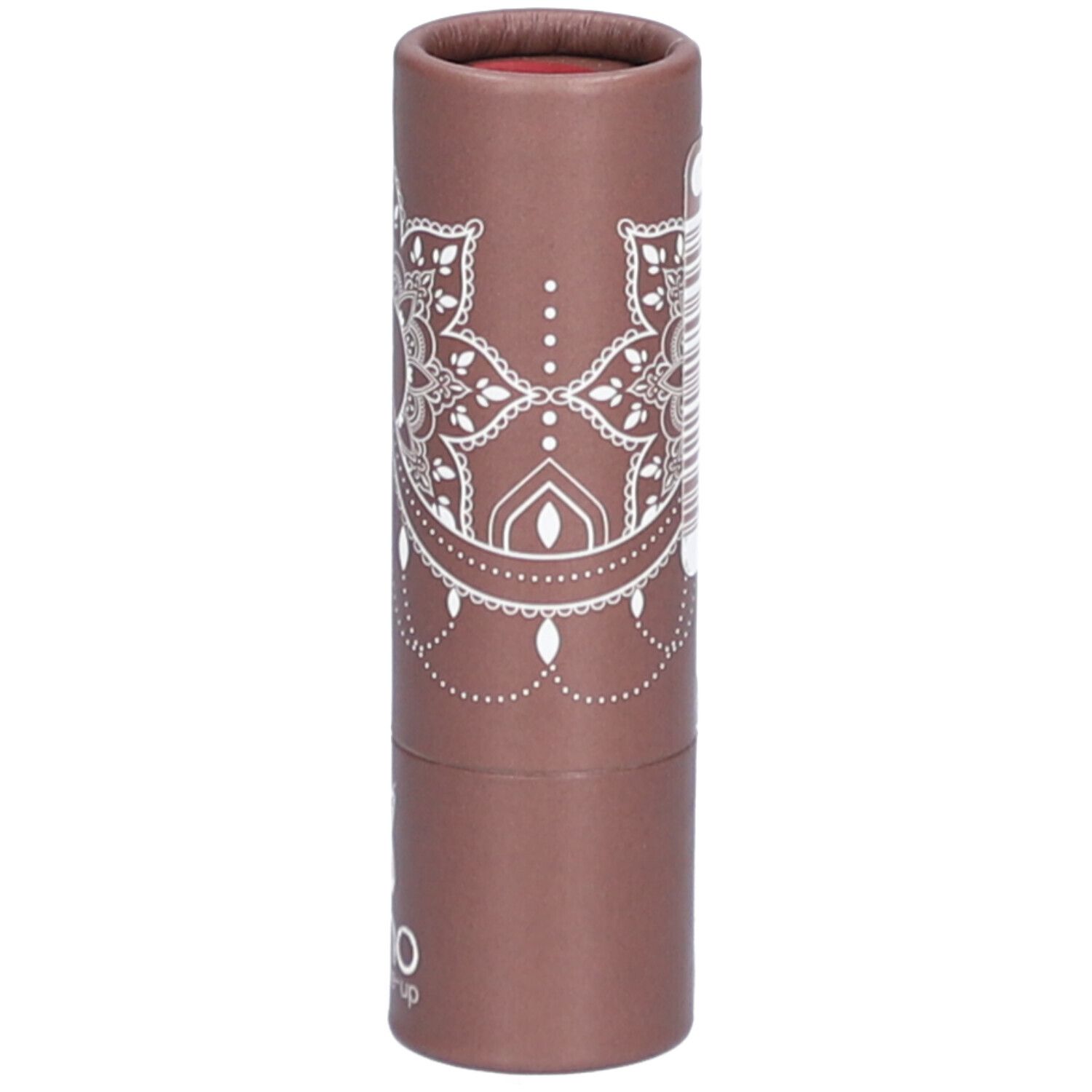 Emballage cylindrique marron avec étiquette. Étiquette avec informations produit. Rouge à lèvres visible en haut.
