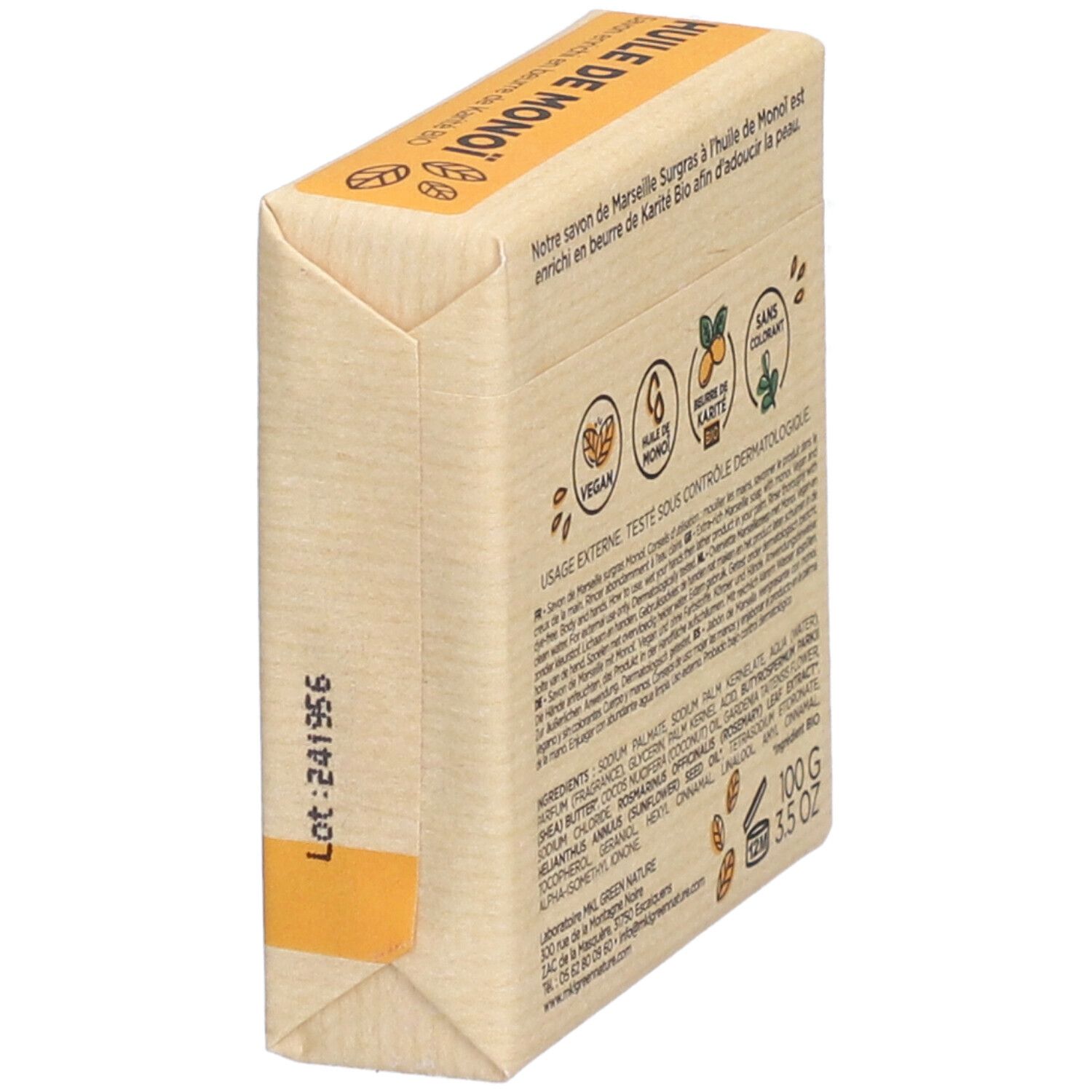 Schräg gestellte Seife in Verpackung. Rückseite mit Text und Logos. Vegan, ohne Farbstoffe. 100g, 3.5 oz.
