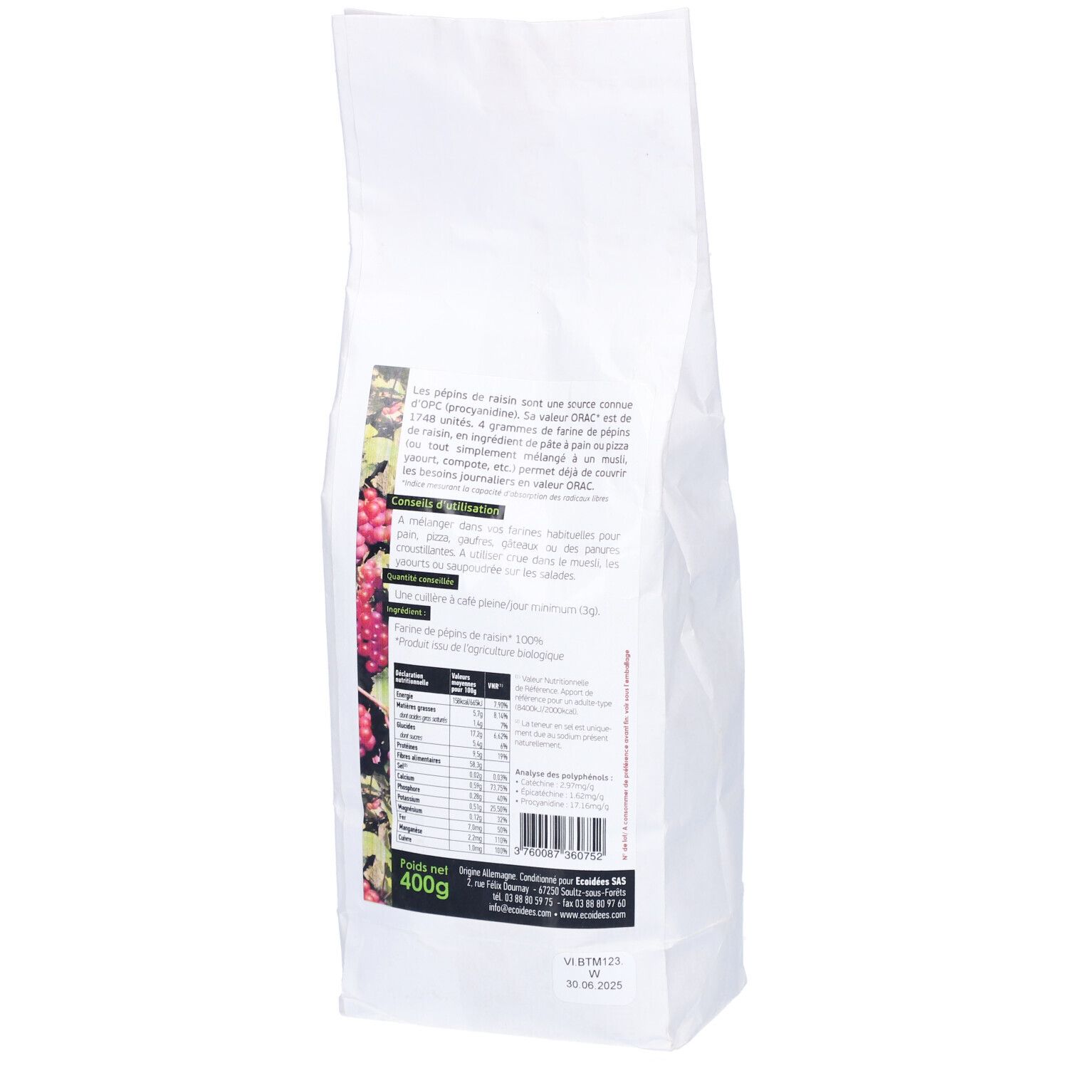 Rückseite eines weißen Beutels. Text und Nährwertangaben. Logo Biosagesse. Aufschrift: Farine de pépins de raisin, 400g.