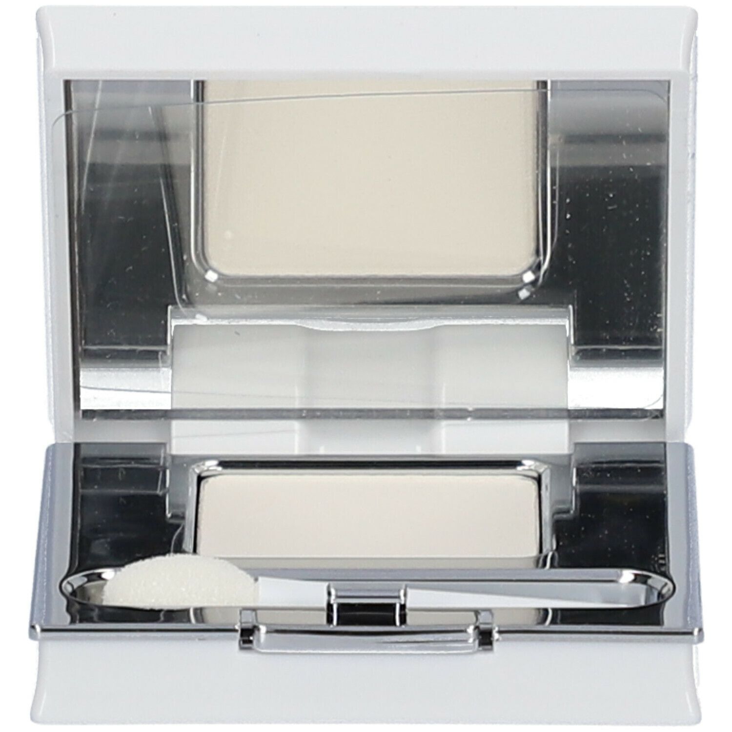 Fard à paupières blanc dans un boîtier compact blanc avec miroir et applicateur. Ouvert.