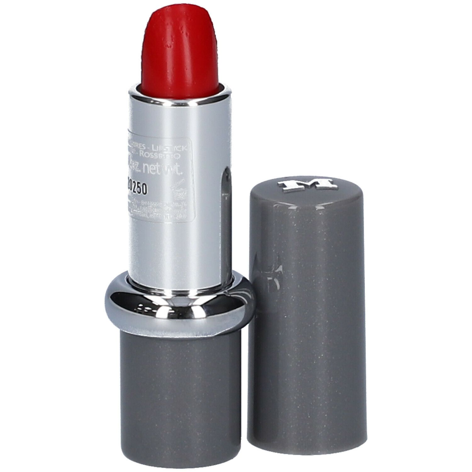 Roter Lippenstift, silberfarbener Behälter, graue Kappe daneben. Offen, Stift sichtbar.