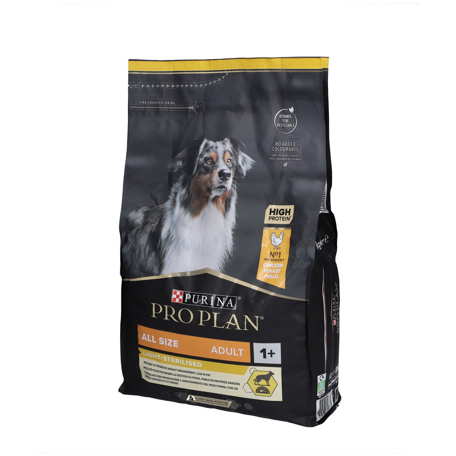 Sac noir de nourriture pour chiens. Inscription : PRO PLAN, ALL SIZE, ADULT 1+. Image d'un chien.