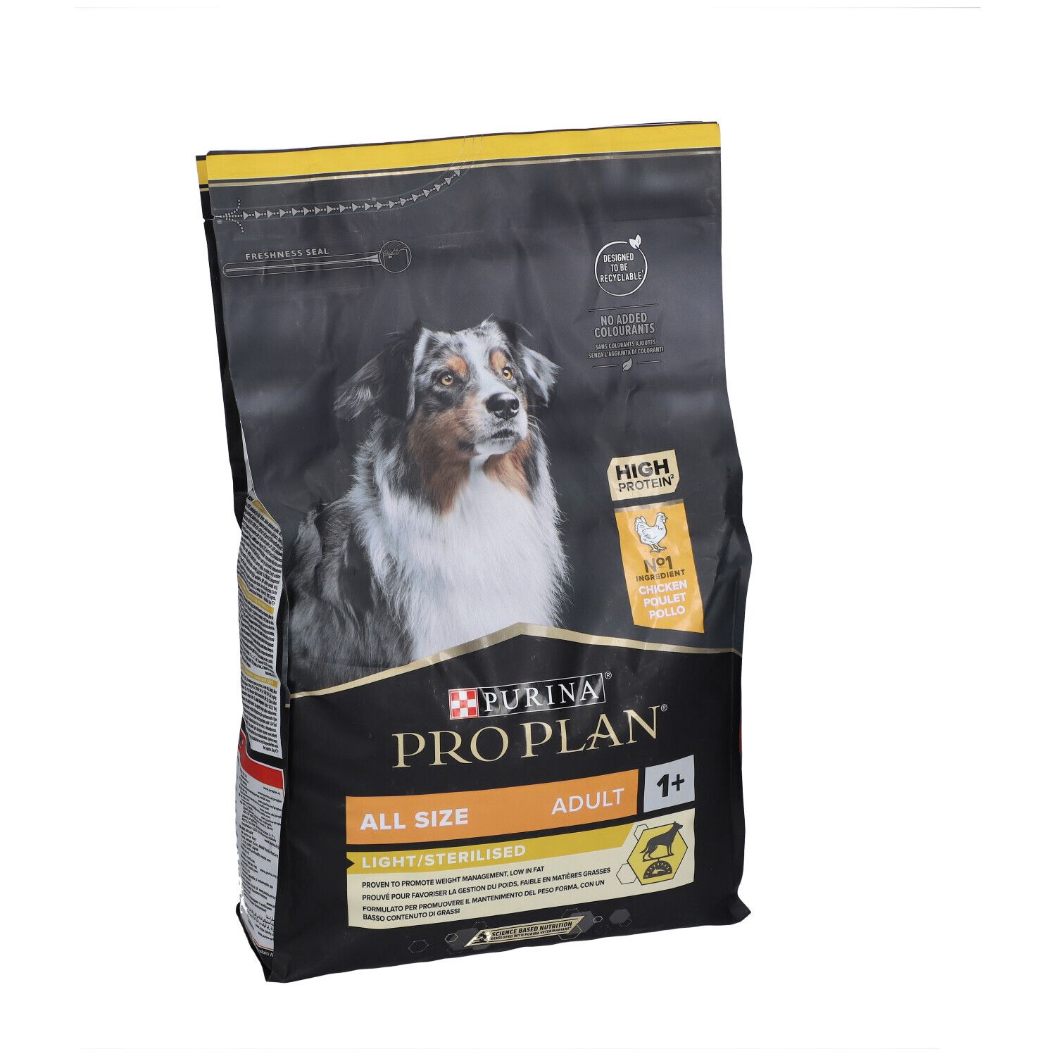 Sac noir de nourriture pour chiens. Inscription : PRO PLAN, ALL SIZE, ADULT 1+. Image d'un chien.