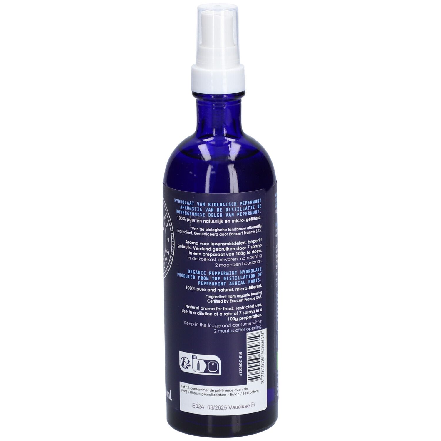 Dos d'un flacon en verre bleu avec vaporisateur. Texte: ingrédients, utilisation, certification Bio.