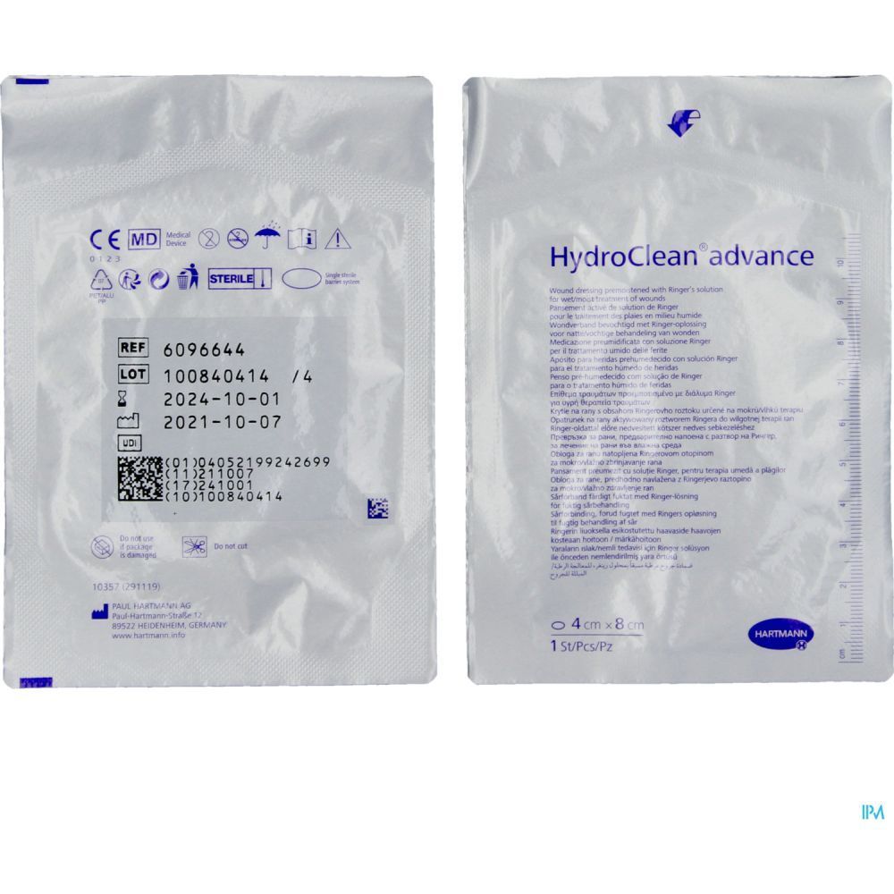 Deux emballages HydroClean advance. Dimensions 4 x 8 cm. Indication stérile. Numéro de lot et date d'expiration.
