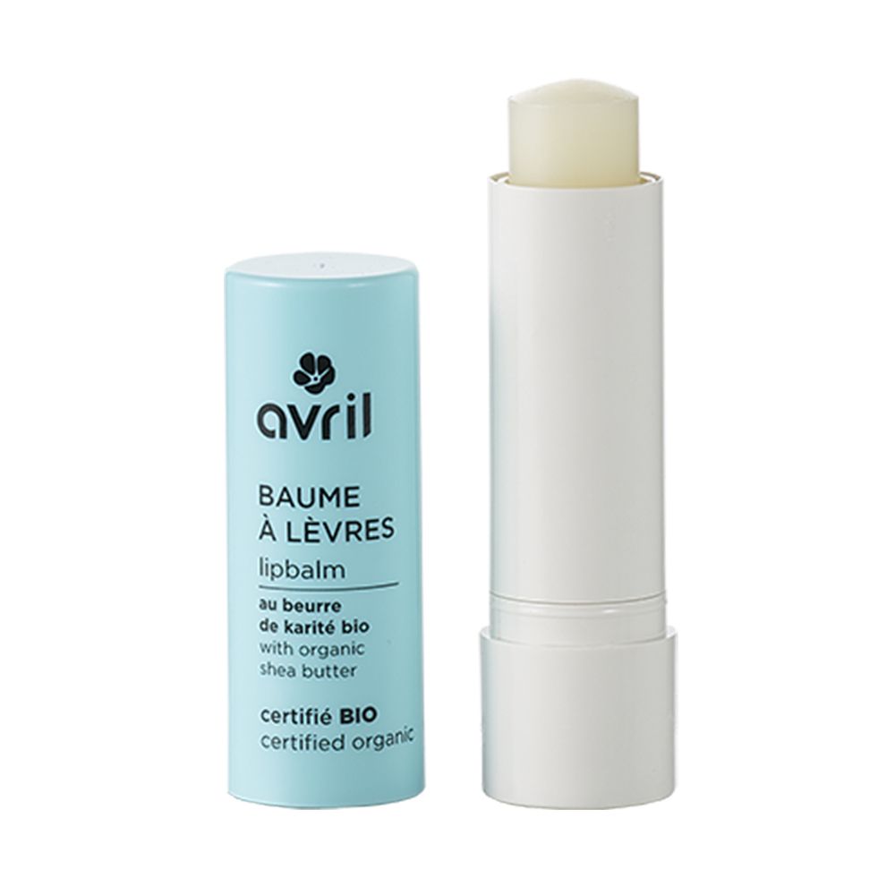 Avril lippenbalsem, witte stick en open blauwe huls. Tekst: "Baume à lèvres lip balm au beurre de karité bio with organic shea butter".