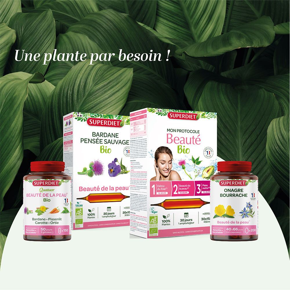 Mehrere SUPERDIET Produkte. ONAGRE, Bardane Pensée Sauvage, Mon Protocole Beauté. Kapseln und Verpackungen.