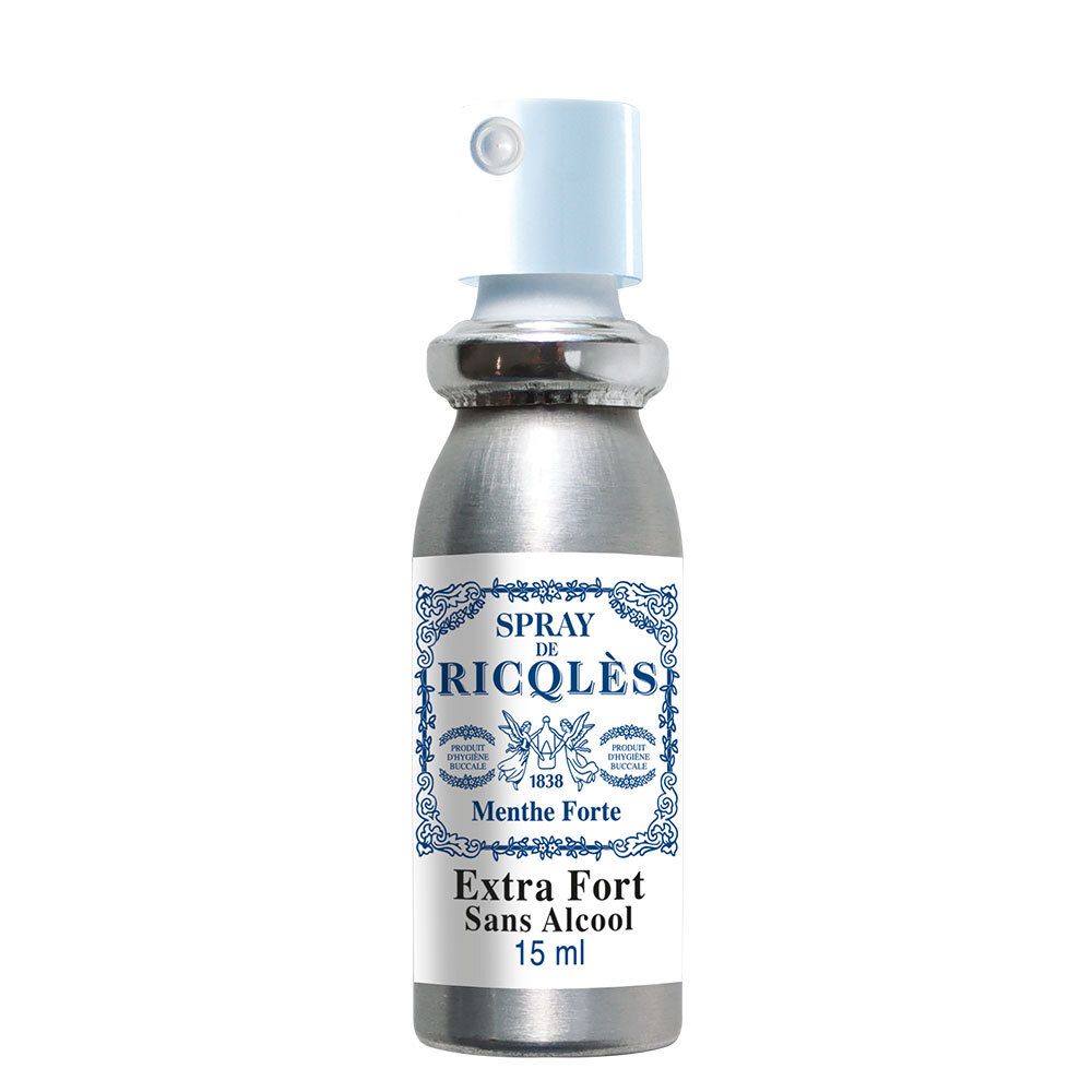 Silberne Sprühflasche mit blauem Etikett. Aufschrift: Spray de Ricqlès, Menthe Forte, Extra Fort, Sans Alcool, 15 ml. Blauer Sprühkopf.