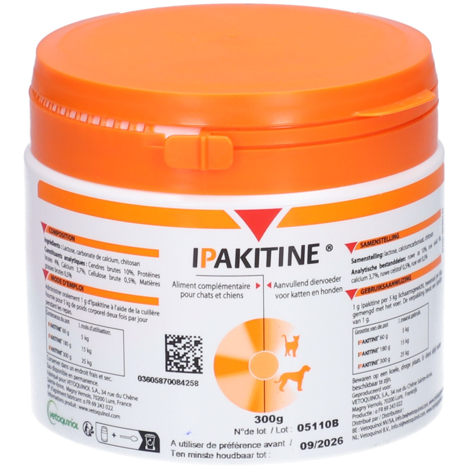 Pot blanc avec couvercle orange. Inscription Ipakitine®. Contient un aliment complémentaire pour chats et chiens. 300g.
