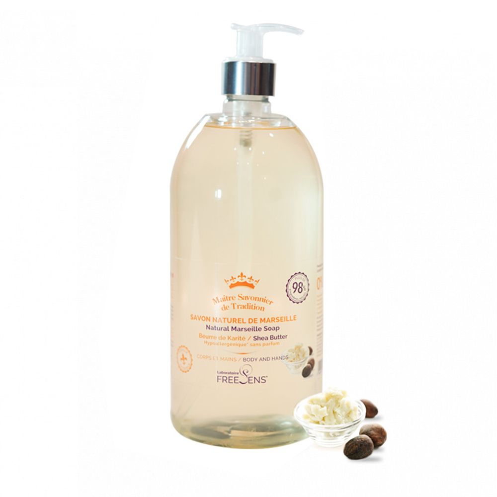Transparante fles met pomp. Opschrift: Savon Naturel de Marseille au Beurre de Karité. Shea butter en olijven.