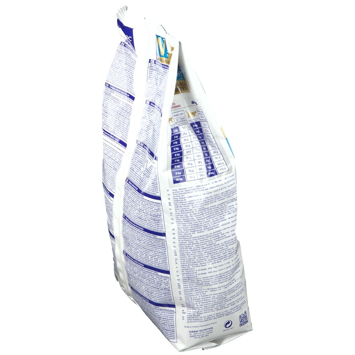 Sac de nourriture pour chats Virbac, vue oblique. Texte et logo sur sac blanc avec accents bleus et dorés.