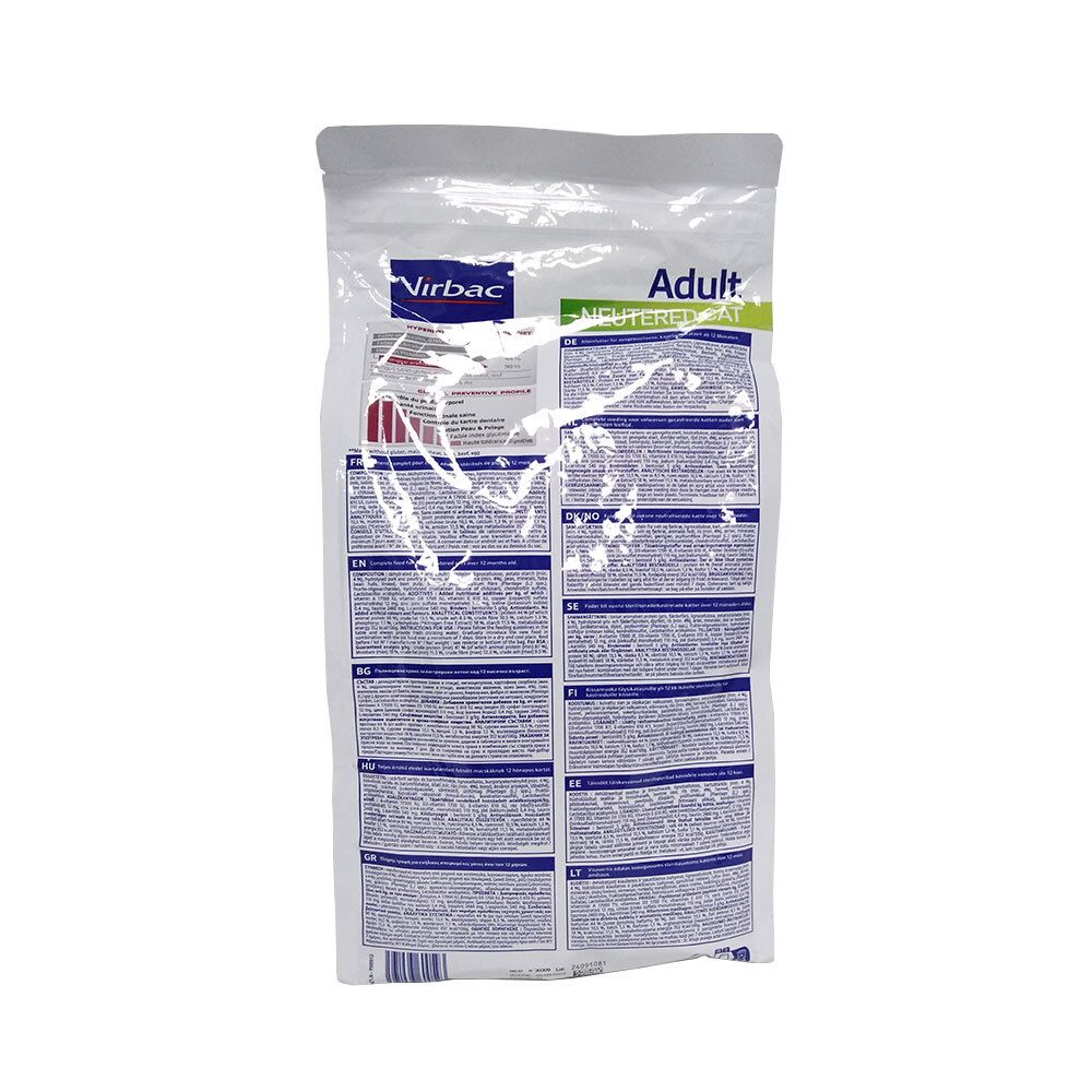 Dos du sac de nourriture pour chats. Texte en plusieurs langues. Marque Virbac.
