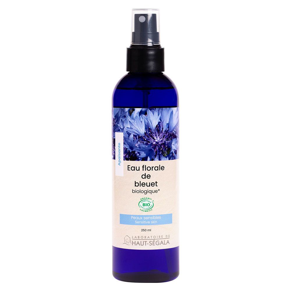 Blau-violette Sprühflasche. Aufschrift: Eau florale de bleuet biologique. Bio-Zertifizierung. Laboratoire du Haut-Ségala.