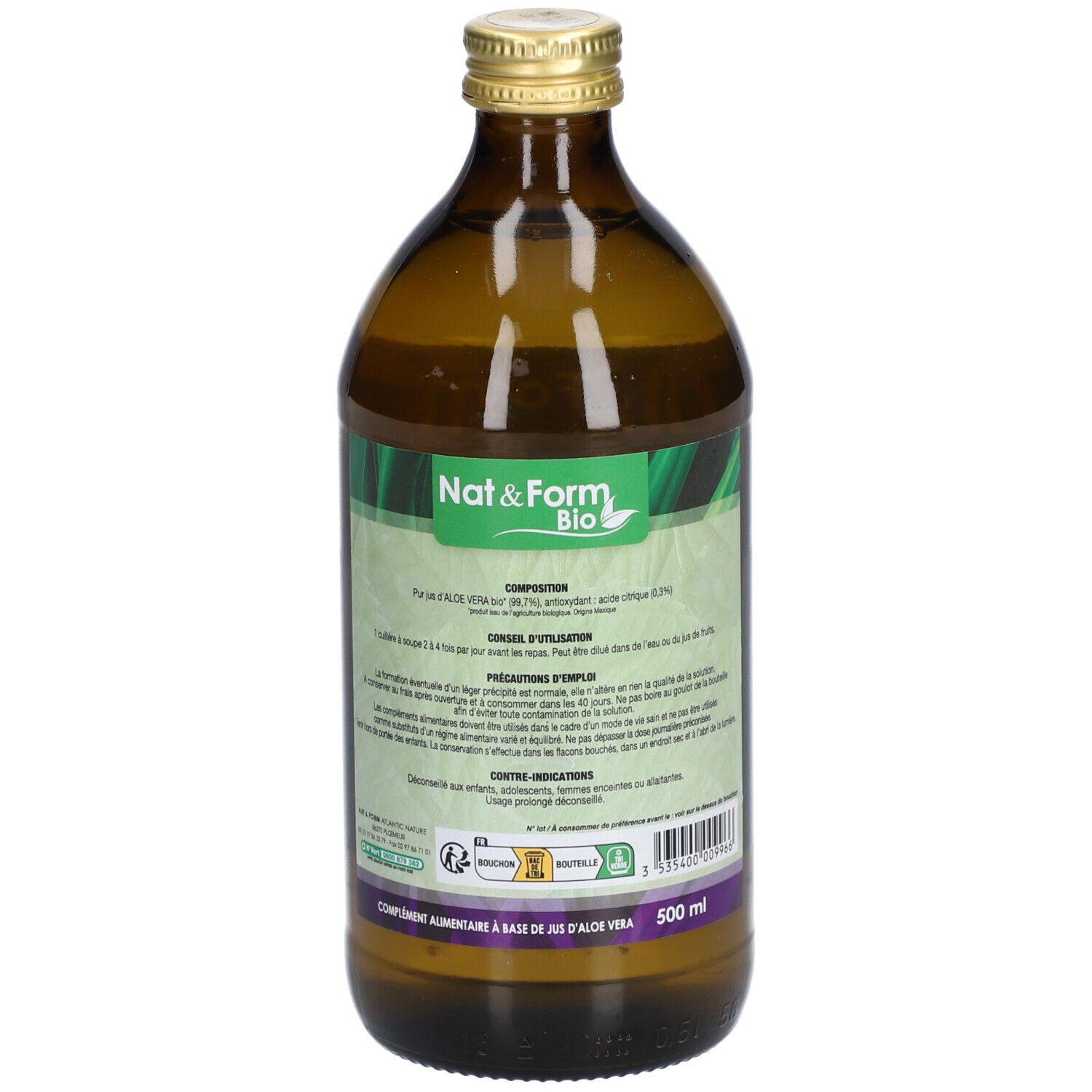 Bouteille en verre brun avec étiquette. Texte: 'Nat&Form Bio Aloe Vera'. Informations sur ingrédients et conseils d'utilisation.