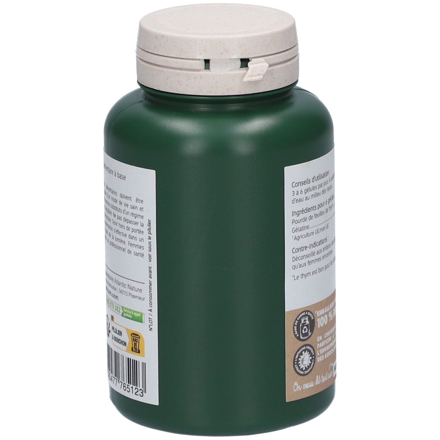 Seitenansicht einer grünen Flasche mit weißem Deckel. Etikett mit Text und Informationen. "Emballage d'origine végétale".