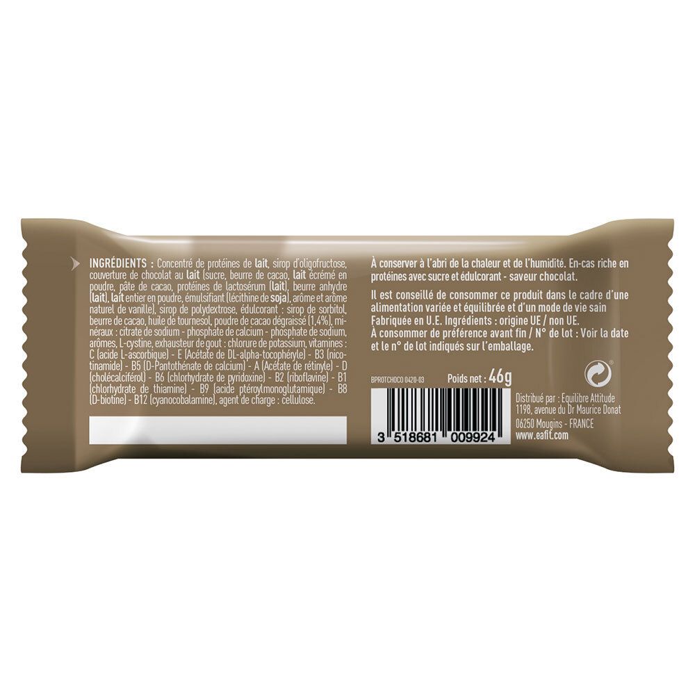 Dos de l'emballage de la barre protéinée. Contient la liste des ingrédients, les informations nutritionnelles et le fabricant.