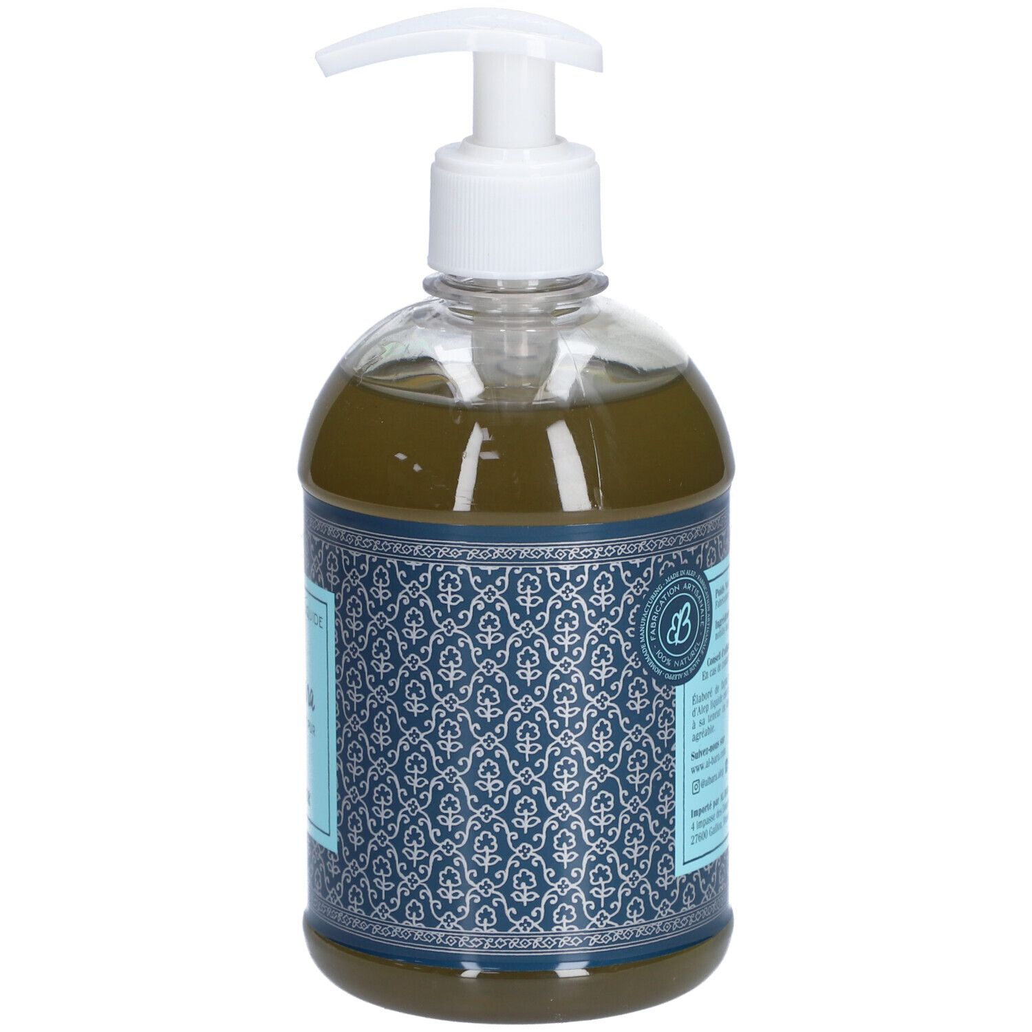 Vue arrière du flacon de savon. Étiquette bleue avec texte. Distributeur blanc. Flacon transparent avec liquide vert.