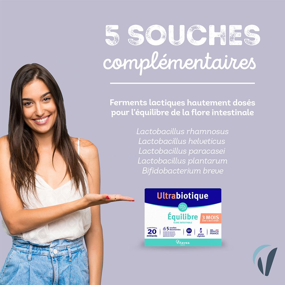 Frau präsentiert eine Packung Ultrabiotique Équilibre. Enthält 20 Milliarden Milchsäurebakterien, 5 Stämme. Text: Ferments lactiques pour l'équilibre de la flore.