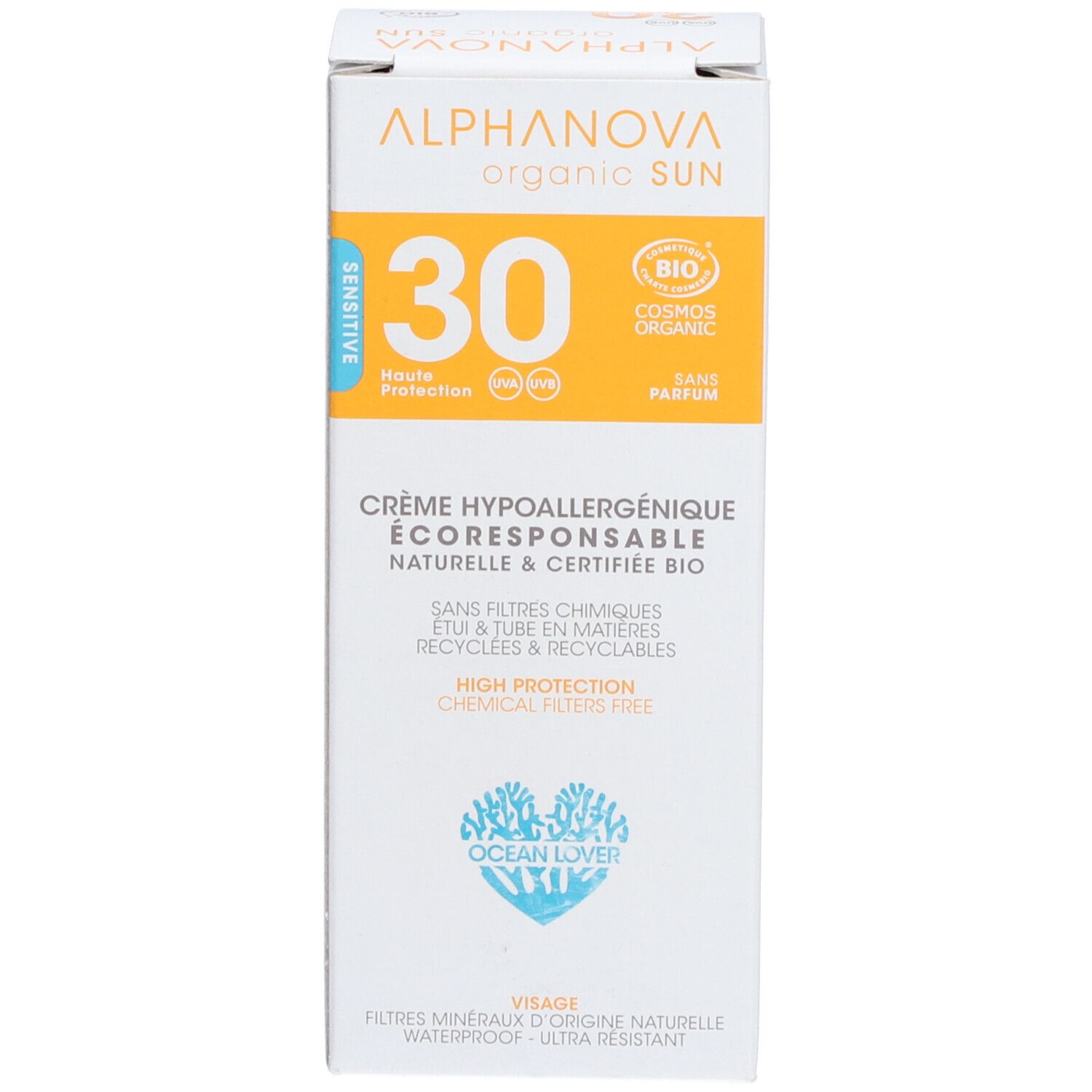 Emballage blanc avec accents jaunes et bleus. Inscription : Alphanova, organic SUN, SPF 30, BIO.