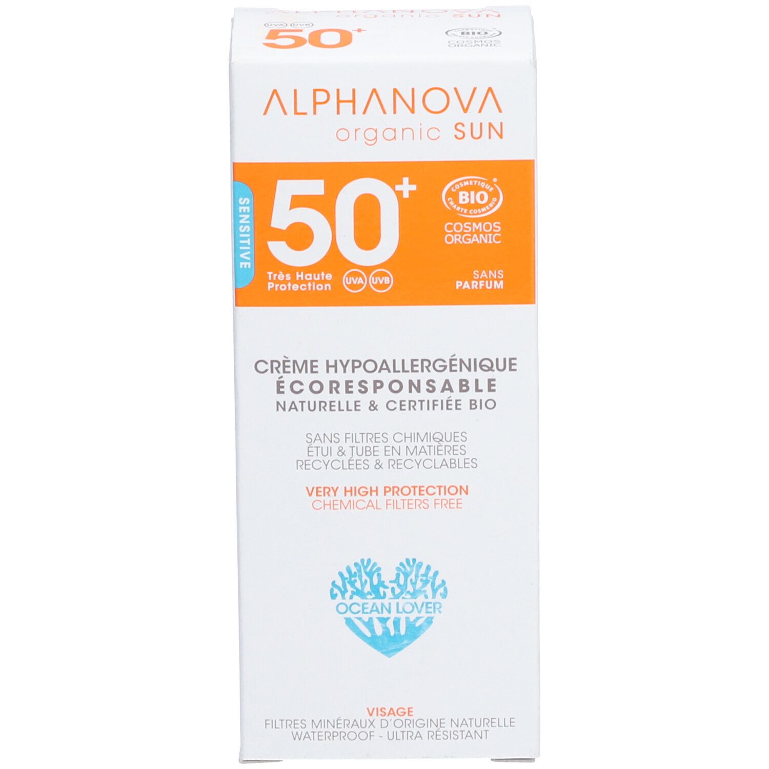 Verpackung der Sonnencreme. Weiß mit orangefarbenem Aufdruck. LSF 50+ und Bio-Zertifizierung.