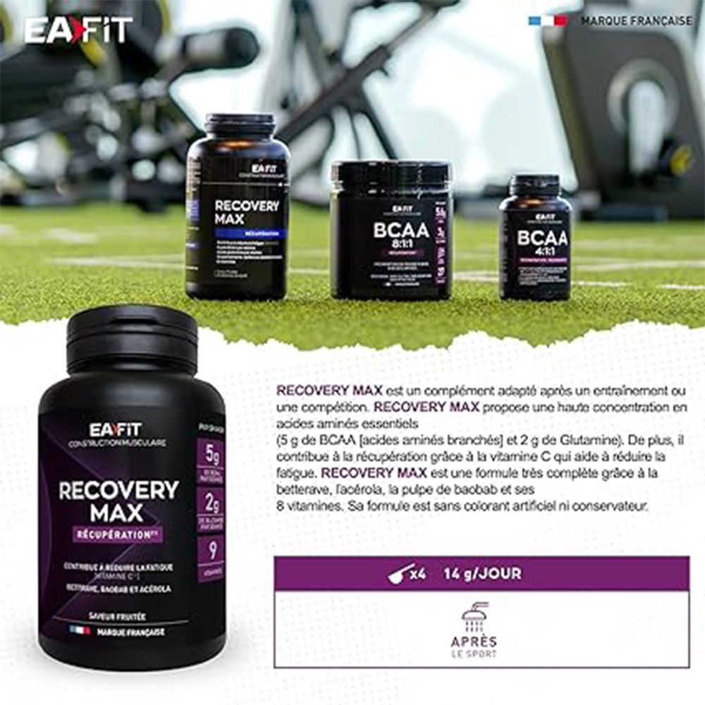 Divers produits EA-FIT sur gazon. Recovery Max, BCAA 6:1:1 et BCAA 4:1:1. Texte: Recovery Max est un complément alimentaire.