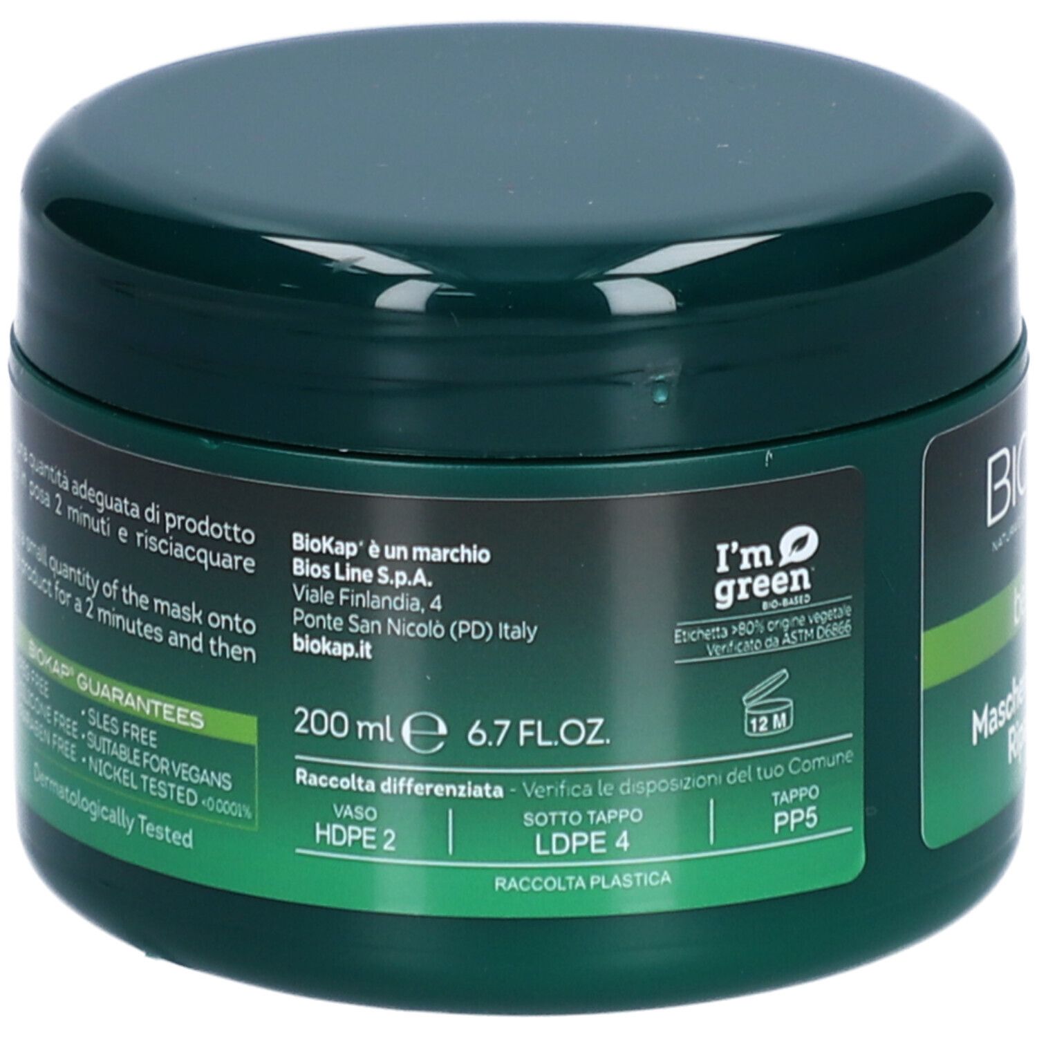 Pot vert avec texte. Inscription : BIOKAP. Contient un masque capillaire. Texte : 200 ml 6.7 FL.OZ. et informations de fabrication.