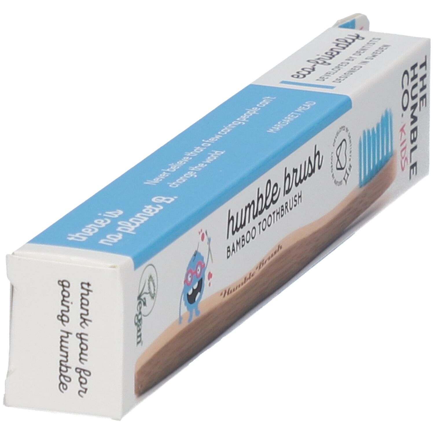 Verpackung der Kinderzahnbürste. Bambusgriff, blaue Borsten. Logo und Text auf der Verpackung.