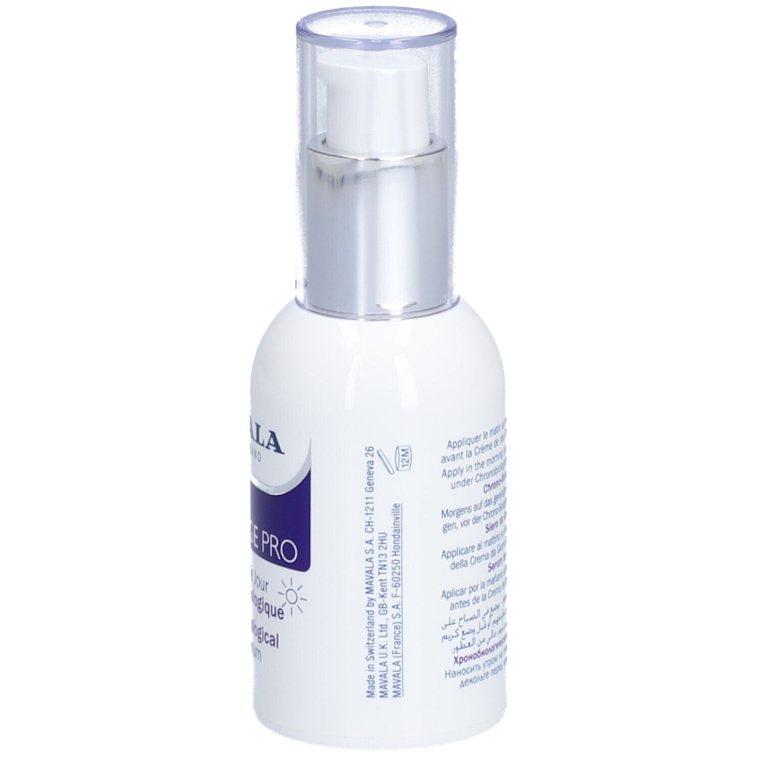 Weiße Flasche mit silbernem Pumpkopf. Aufschrift: MAVALA ANTI-AGE PRO, Day Serum. Rückseite mit Text.