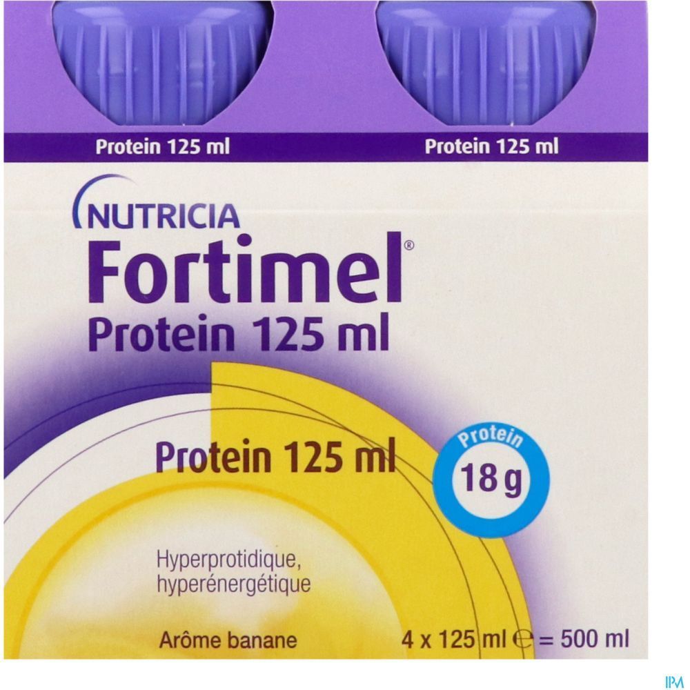 Gros plan sur Fortimel Protein. Inscription: Protéine 125 ml, 18g protéines, arôme banane. Hyperprotéiné, hyperénergétique. 4 bouteilles.