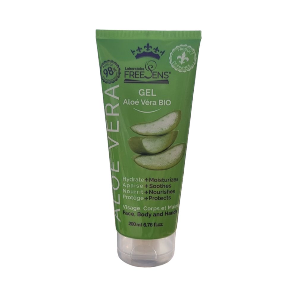 Tube vert de gel Aloe Vera. Inscription: Freesens, Aloe Vera Bio Gel. Contient 98% d'Aloe Vera. Avec indication d'origine française.