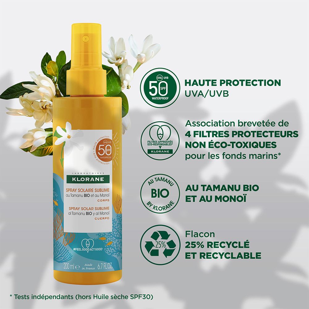 Gelbe Sprühflasche mit Sonnenschutzmittel. Aufschrift: LSF 50, Spray Solaire Sublime. Mit Monoi und Tamanu. Bio-Zertifizierung.