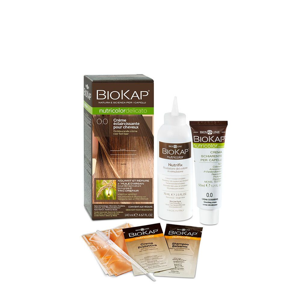 BIOKAP Nutricolor Delicato Crème, 0.0. Boîte, flacons, tube, sachets et applicateur. Sur fond clair.