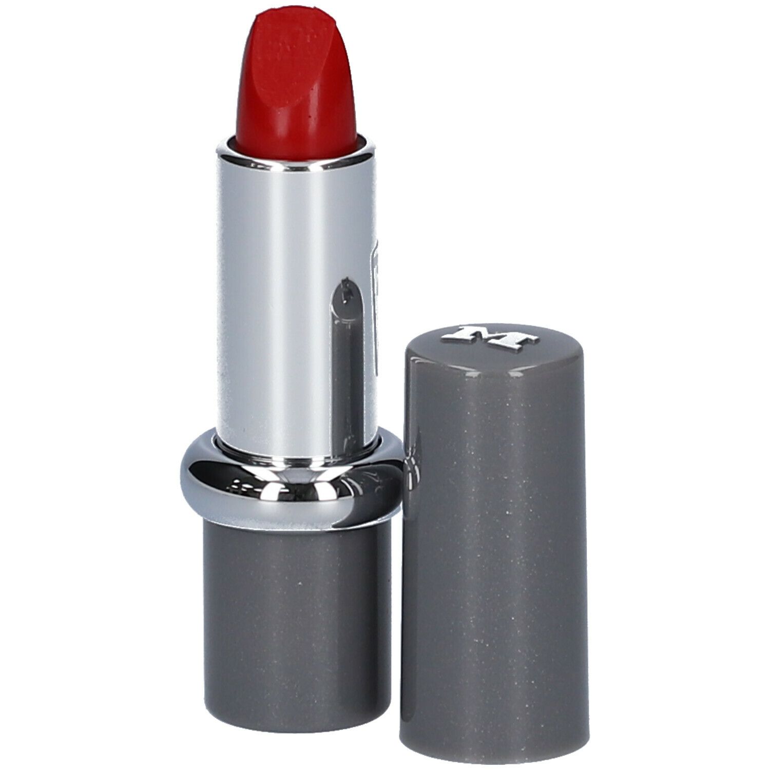 Rouge à lèvres rouge, étui argenté avec capuchon gris. Capuchon à côté. Haut du rouge à lèvres visible.