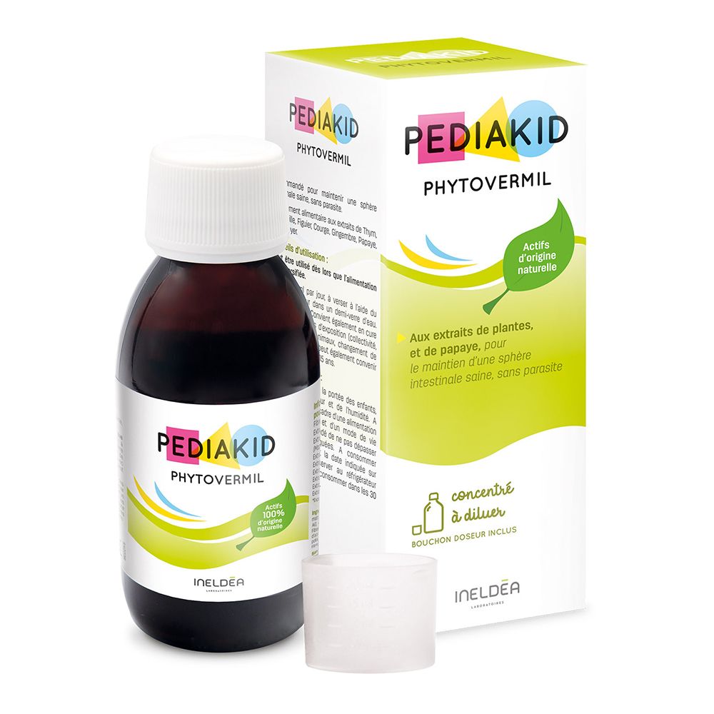 Flacon de liquide brun avec bouchon blanc et gobelet doseur. Inscription : PEDIAKID Phytovermil.
