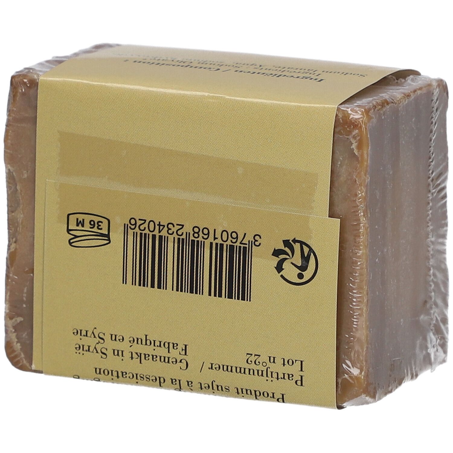 Seifenblock in Folie. Rückseite der Verpackung mit Barcode, Recycling-Symbol und Text.