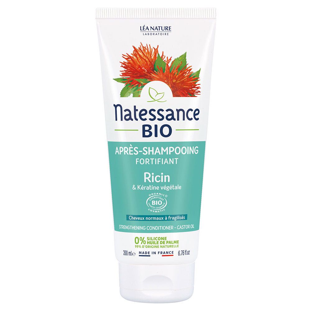 Tube blanc avec impression. Haut : logo et illustration. Texte : Natessance BIO, Après-Shampooing Fortifiant, Ricin & Kératine végétale.