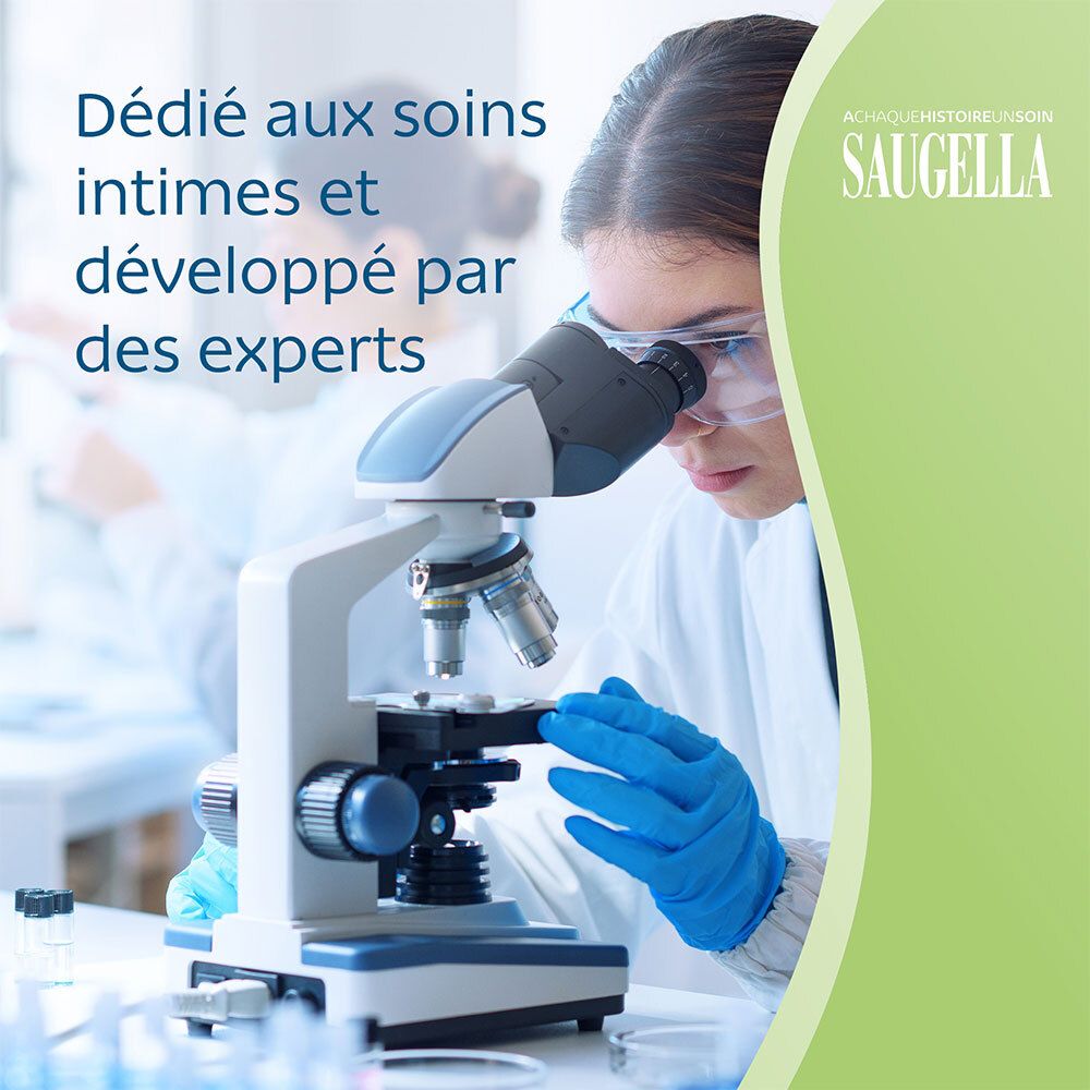 Femme avec microscope. Texte : Dédié aux soins intimes et développé par des experts. En arrière-plan : laboratoire.