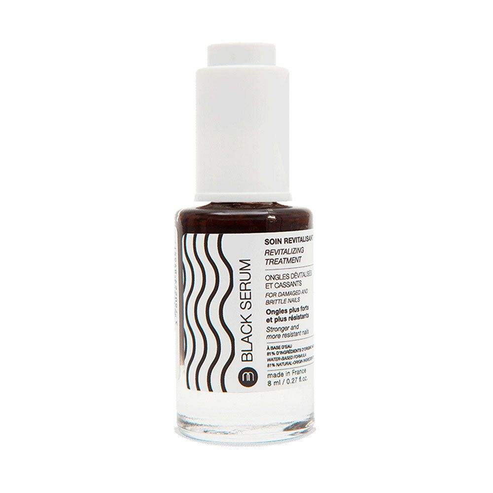 Petite bouteille transparente avec sérum noir et bouchon blanc. Inscription: Black Serum, Soin Revitalisant.